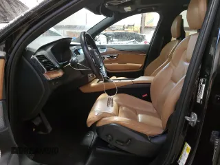 2016 Volvo XC90 with VIN YV4A22PN2G1001776, listed as a Copart auction lot 79132204 with 133,259 mi miles and Clean Title. Bid and sale history available at DreamBid. Image 7.