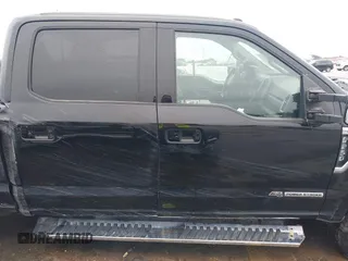 2018 Ford F-250 XL with VIN 1FT7W2BT7JEB71011, listed as a IAAI auction lot 41290319 with 152,310 mi miles and . Bid and sale history available at DreamBid. Image 13.