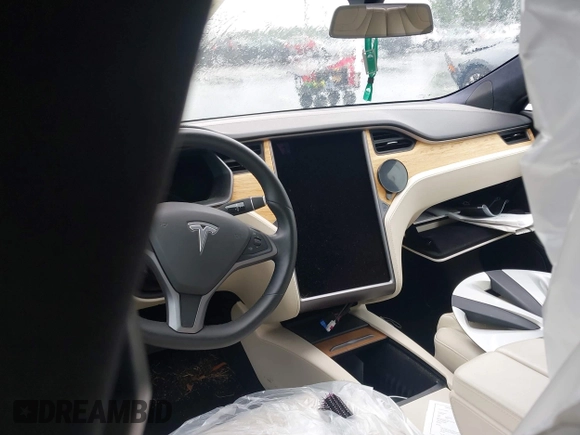 2020 Tesla Model S Long Range с VIN 5YJSA1E21LF413251, выставлен на аукционе IAAI как лот 42350131 с пробегом 16 427 миль миль и . История ставок и продаж доступна на DreamBid. Изображение 7.