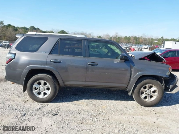 2015 Toyota 4Runner SR5 with VIN JTEZU5JR2F5095657, listed as a IAAI auction lot 41686895 with NaN miles. Bid and sale history available at carsss.com. Image 13.