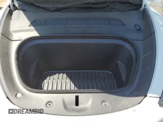 2023 Tesla Model Y Long Range z VIN 7SAYGDEE3PF772663, wystawiony jako Copart lot #56470455 z przebiegiem 50 705 mil mil oraz Czysty tytuł • Clean title. Historia ofert i sprzedaży dostępna na DreamBid. Obrazek 11.