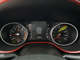 2020 Jeep Compass Trailhawk z VIN 3C4NJDDB1LT122251, wystawiony jako Copart lot #55255875 z przebiegiem 104 462 mil mil oraz Szkoda całkowita • Salvage title. Historia ofert i sprzedaży dostępna na DreamBid. Obrazek 9.