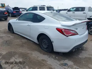 2016 Hyundai Genesis Coupe Ultimate z VIN KMHHU6KJ6GU133523, wystawiony jako IAAI lot #42174363 z przebiegiem Nie podano mil oraz . Historia ofert i sprzedaży dostępna na DreamBid. Obrazek 3.
