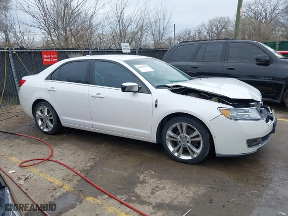 2011 Lincoln MKZ with VIN 3LNHL2GC7BR768711, listed as a IAAI auction lot 41854935 with 214,872 mi miles. Bid and sale history available at carsss.com. Image 13.