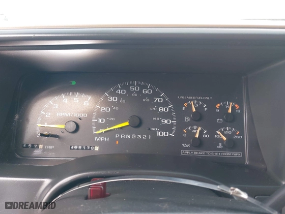 1997 Chevrolet Tahoe with VIN 1GNEK13R7VJ324524, listed as a IAAI auction lot 41623104 with 268,178 mi miles. Bid and sale history available at carsss.com. Image 7.