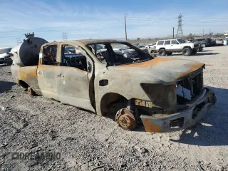 2017 Nissan Titan XD PRO-4X with VIN 1N6BA1F44HN557592, listed as a Copart auction lot 89295135 with 0 mi miles and Non Repairable. Bid and sale history available at carsss.com. Image 4.