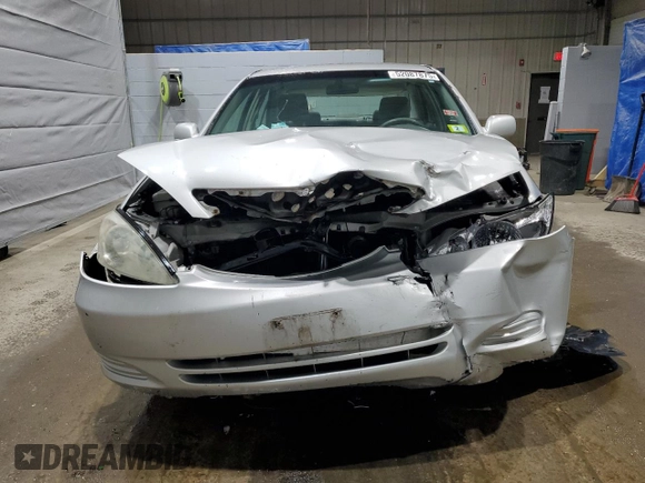 2003 Toyota Camry LE with VIN 4T1BE32KX3U158221, listed as a Copart auction lot 52087875 with 201,020 mi miles and Salvage Title. Bid and sale history available at DreamBid. Image 5.