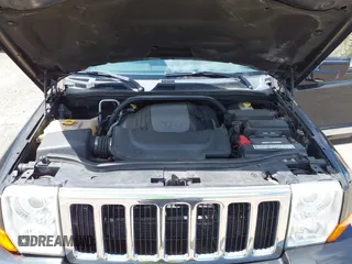 2010 Jeep Commander Limited with VIN 1J4RG5GT1AC109349, listed as a IAAI auction lot 42230008 with 186,746 mi miles and . Bid and sale history available at DreamBid. Image 10.