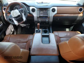 2015 Toyota Tundra Platinum z VIN 5TFAW5F11FX441961, wystawiony jako Copart lot #52326755 z przebiegiem 126 870 mil mil oraz Szkoda całkowita • Salvage title. Historia ofert i sprzedaży dostępna na DreamBid. Obrazek 8.