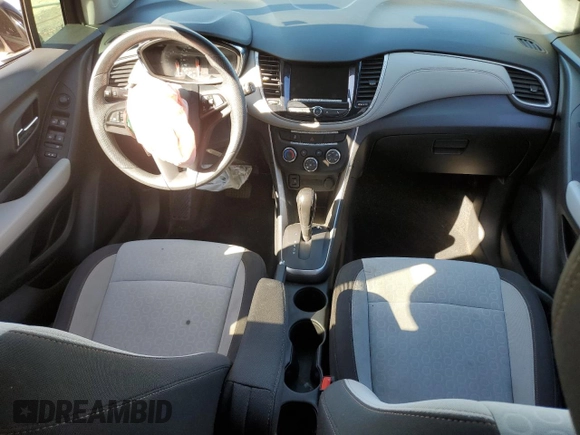 2020 Chevrolet Trax LS with VIN KL7CJKSB7LB343723, listed as a Copart auction lot 46737795 with 86,548 mi miles and Non Repairable. Bid and sale history available at carsss.com. Image 8.