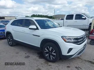 2020 Volkswagen Atlas SE с VIN 1V23C2CA1LC201332, выставлен на аукционе IAAI как лот 42372103 с пробегом 81 424 миль миль и . История ставок и продаж доступна на DreamBid. Изображение 1.