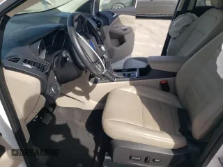 2019 Ford Escape Titanium with VIN 1FMCU9J94KUC03970, listed as a Copart auction lot 47256135 with 33,744 mi miles and Salvage Title. Bid and sale history available at carsss.com. Image 7.