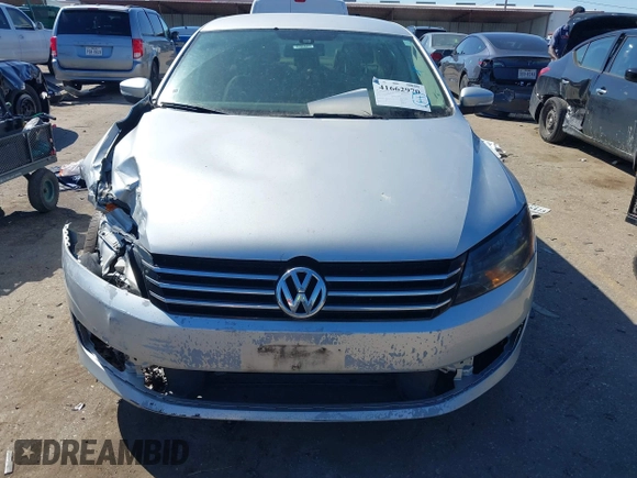 2013 Volkswagen Passat SE w/Sunroof with VIN 1VWBH7A34DC003147, listed as a IAAI auction lot 41662970 with 153,897 mi miles. Bid and sale history available at carsss.com. Image 12.