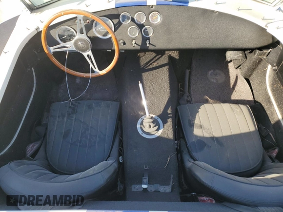 1965 Ford Mustang z VIN FFR1400K, wystawiony jako Copart lot #76302614 z przebiegiem 5 873 mil mil oraz Szkoda całkowita • Salvage title. Historia ofert i sprzedaży dostępna na DreamBid. Obrazek 8.