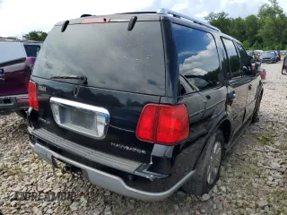 2004 Lincoln Navigator Luxury with VIN 5LMFU27R24LJ38442, listed as a Copart auction lot 63545794 with 362,723 mi miles and Salvage Title. Bid and sale history available at carsss.com. Image 3.