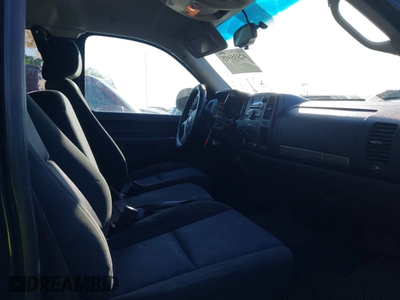 2012 Chevrolet Silverado 1500 LT with VIN 1GCRKSE73CZ186037, listed as a IAAI auction lot 42035315 with 164,967 mi miles. Bid and sale history available at carsss.com. Image 5.