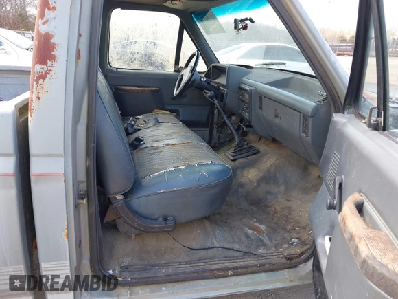 1991 Ford F-150 with VIN 1FTDF15Y2MNA84402, listed as a IAAI auction lot 41788034 with 1 mi miles. Bid and sale history available at carsss.com. Image 5.