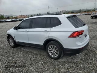 2018 Volkswagen Tiguan S with VIN 3VV1B7AXXJM067370, listed as a Copart auction lot 53645945 with 143,137 mi miles and Salvage title. Bid and sale history available at DreamBid. Image 2.