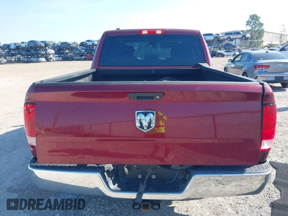 2018 Ram 1500 Express z VIN 1C6RR6KG5JS259672, wystawiony jako IAAI lot #41698317 z przebiegiem 93 789 mil mil oraz . Historia ofert i sprzedaży dostępna na DreamBid. Obrazek 16.