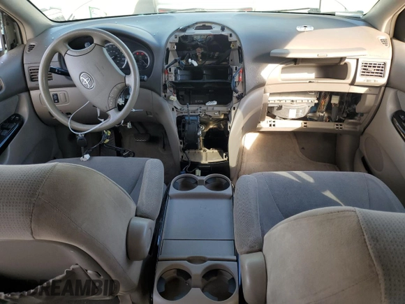 2004 Toyota Sienna CE with VIN 5TDZA23C84S012681, listed as a Copart auction lot 49515985 with 123,875 mi miles and Salvage Title. Bid and sale history available at carsss.com. Image 8.