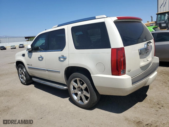 2008 Cadillac Escalade with VIN 1GYFK63808R199707, listed as a Copart auction lot 52154015 with 189,864 mi miles and Salvage Title. Bid and sale history available at carsss.com. Image 2.