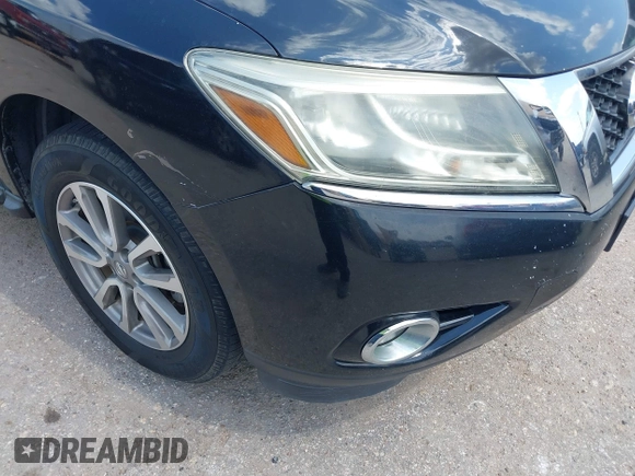 2015 Nissan Pathfinder SV with VIN 5N1AR2MN8FC689252, listed as a IAAI auction lot 42409596 with 165,825 mi miles and . Bid and sale history available at DreamBid. Image 6.