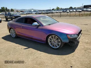 2009 Audi S5 z VIN WAURV78T89A015110, wystawiony jako Copart lot #57497765 z przebiegiem 99 110 mil mil oraz Szkody całkowita. Historia ofert i sprzedaży dostępna na DreamBid. Obrazek 4.
