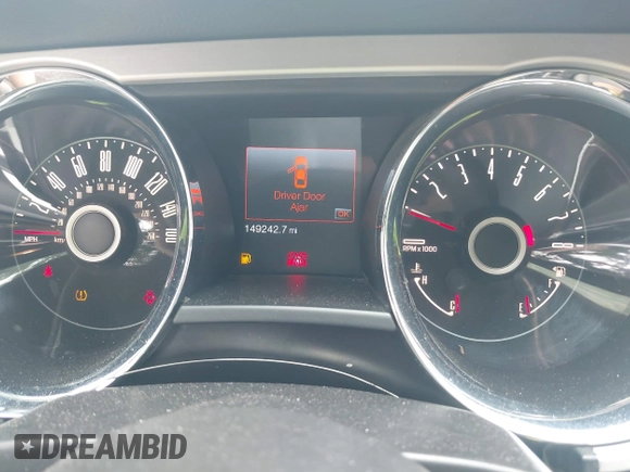 2014 Ford Mustang V6 with VIN 1ZVBP8EM3E5231996, listed as a IAAI auction lot 42537352 with 149,242 mi miles and . Bid and sale history available at DreamBid. Image 7.