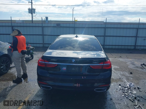 2017 BMW 7 Series 740i with VIN WBA7E2C5XHG739508, listed as a IAAI auction lot 42226064 with 70,333 mi miles and . Bid and sale history available at DreamBid. Image 17.