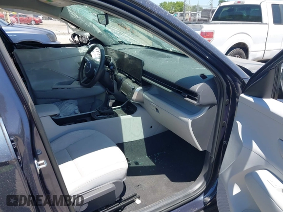2024 Hyundai Kona SEL with VIN KM8HBCAB2RU115635, listed as a IAAI auction lot 42061412 with 16,011 mi miles. Bid and sale history available at carsss.com. Image 5.