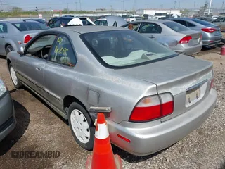1996 Honda Accord LX with VIN 1HGCD7235TA023405, listed as a IAAI auction lot 42079595 with 132,937 mi miles and . Bid and sale history available at carsss.com. Image 3.