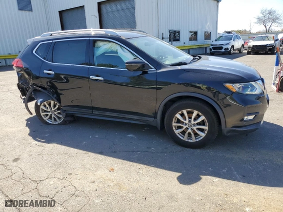 2017 Nissan Rogue SV with VIN 5N1AT2MV8HC780008, listed as a Copart auction lot 49343025 with 77,972 mi miles and Salvage Title. Bid and sale history available at carsss.com. Image 4.