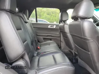 2011 Ford Explorer XLT z VIN 1FMHK8D85BGA03221, wystawiony jako Copart lot #55134665 z przebiegiem 116 381 mil mil oraz Szkoda całkowita • Salvage title. Historia ofert i sprzedaży dostępna na DreamBid. Obrazek 11.