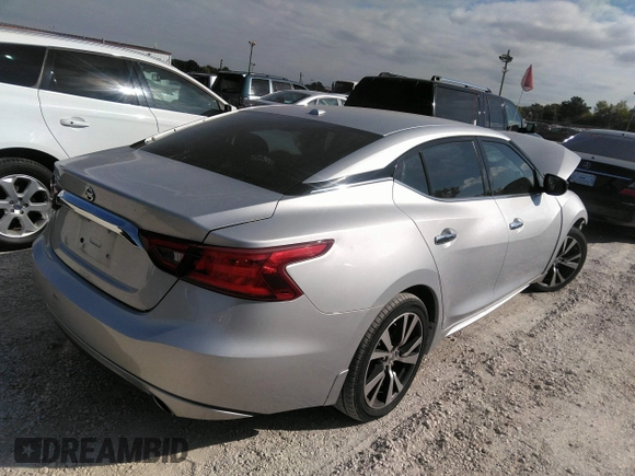 2017 Nissan Maxima SR with VIN 1N4AA6AP6HC440532, listed as a IAAI auction lot 34585325 with Not provided miles and . Bid and sale history available at DreamBid. Image 4.