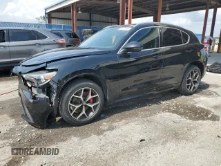 2021 Alfa Romeo Stelvio Ti z VIN ZASPAKBN3M7D19932, wystawiony jako Copart lot #56175885 z przebiegiem 71 418 mil mil oraz Nie do naprawy • Non repairable. Historia ofert i sprzedaży dostępna na DreamBid. Obrazek 1.