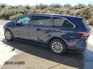 2021 Toyota Sienna XLE with VIN 5TDYSKFC8MS032403, listed as a Copart auction lot 52438625 with 48,738 mi miles and Salvage Title. Bid and sale history available at DreamBid. Image 2.