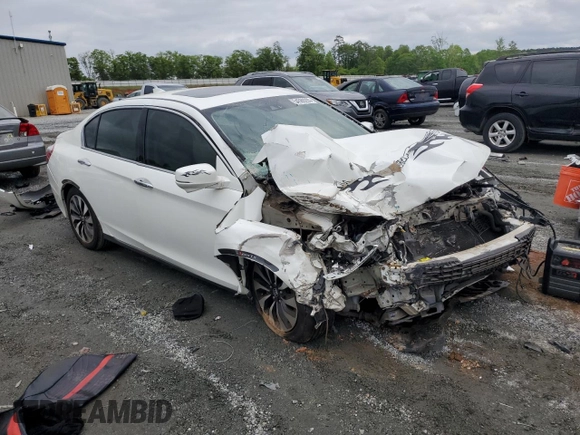 2014 Honda Accord Touring z VIN 1HGCR6F77EA009646, wystawiony jako Copart lot #54569295 z przebiegiem 155 884 mil mil oraz Szkoda całkowita • Salvage title. Historia ofert i sprzedaży dostępna na DreamBid. Obrazek 4.