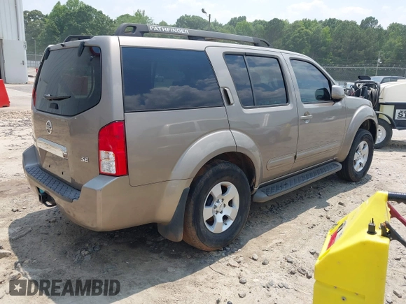 2007 Nissan Pathfinder SE z VIN 5N1AR18W47C625479, wystawiony jako IAAI lot #42398676 z przebiegiem 227 037 mil mil oraz . Historia ofert i sprzedaży dostępna na DreamBid. Obrazek 4.