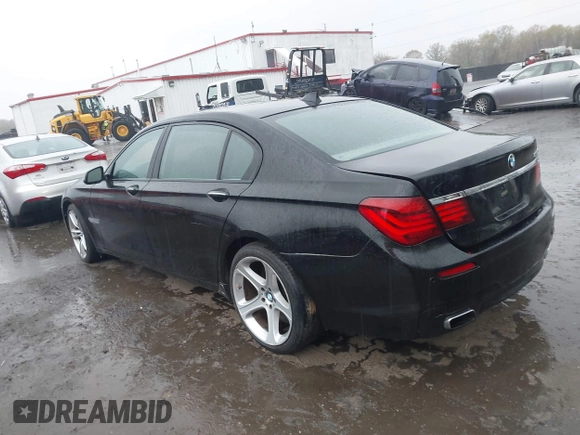 2013 BMW 7 Series 750Li с VIN WBAYE8C53DD133504, выставлен на аукционе IAAI как лот 42005346 с пробегом 142 894 миль миль и . История ставок и продаж доступна на DreamBid. Изображение 3.
