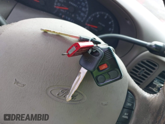 1998 Ford F-150 с VIN 1FTZX17W6WNB66022, выставлен на аукционе IAAI как лот 41890478 с пробегом 245 651 миль миль и . История ставок и продаж доступна на DreamBid. Изображение 11.