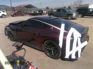 2023 Nissan Z Performance с VIN JN1BZ4BH2PM310844, выставлен на аукционе IAAI как лот 41778108 с пробегом 20 790 миль миль и . История ставок и продаж доступна на DreamBid. Изображение 3.