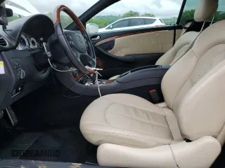 2009 Mercedes-Benz CLK 350 z VIN WDBTJ56H09F267880, wystawiony jako Copart lot #54708795 z przebiegiem 62 726 mil mil oraz Tytuł czysty. Historia ofert i sprzedaży dostępna na DreamBid. Obrazek 7.