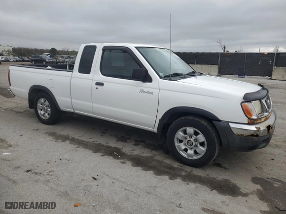2000 Nissan Frontier 2WD XE with VIN 1N6DD26S1YC352196, listed as a Copart auction lot 46339945 with 56,646 mi miles and Clean Title. Bid and sale history available at carsss.com. Image 4.