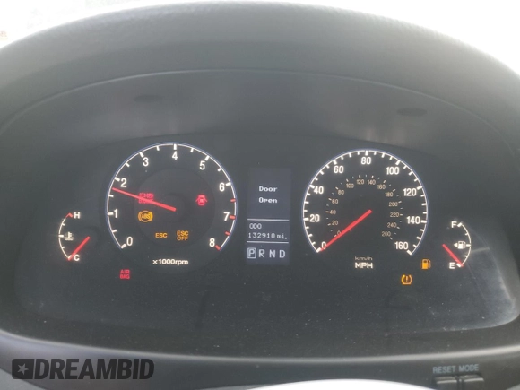 2011 Hyundai Azera Limited with VIN KMHFC4DF5BA552237, listed as a Copart auction lot 53460455 with 132,910 mi miles and Salvage title. Bid and sale history available at DreamBid. Image 9.