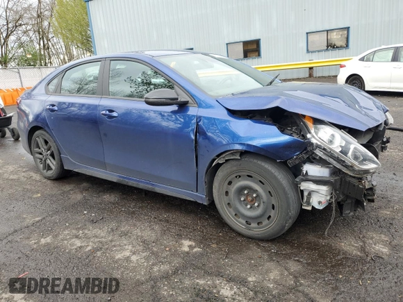 2021 Kia Forte GT-Line z VIN 3KPF34AD6ME280868, wystawiony jako Copart lot #52395955 z przebiegiem 60 967 mil mil oraz Szkoda całkowita • Salvage title. Historia ofert i sprzedaży dostępna na DreamBid. Obrazek 4.