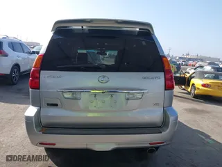 2006 Lexus GX 470 with VIN JTJBT20X060118385, listed as a IAAI auction lot 40566402 with 220,994 mi miles. Bid and sale history available at carsss.com. Image 17.