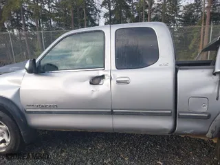 2002 Toyota Tundra SR5 with VIN 5TBBT44102S326707, listed as a IAAI auction lot 40971337 with 111,454 mi miles. Bid and sale history available at carsss.com. Image 15.