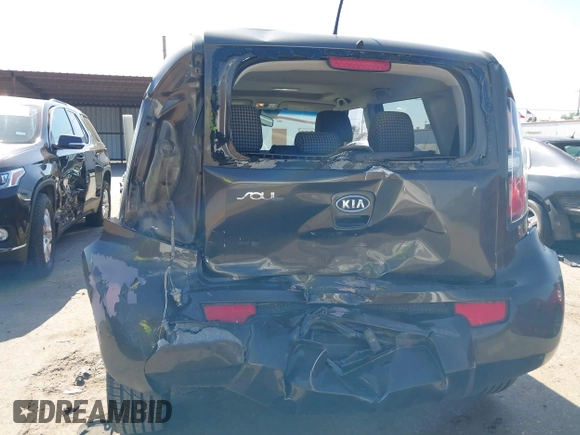 2011 Kia Soul + with VIN KNDJT2A28B7292286, listed as a IAAI auction lot 41999479 with 100,693 mi miles. Bid and sale history available at carsss.com. Image 6.