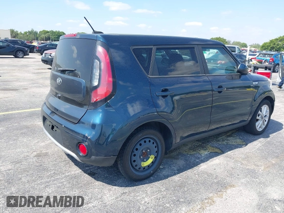 2018 Kia Soul + with VIN KNDJP3A58J7579355, listed as a IAAI auction lot 42144031 with 103,304 mi miles. Bid and sale history available at carsss.com. Image 4.