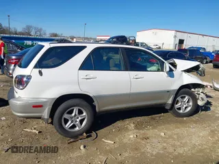 2002 Lexus RX 300 with VIN JTJGF10UX20129045, listed as a IAAI auction lot 41296991 with Not Provided miles. Bid and sale history available at carsss.com. Image 14.
